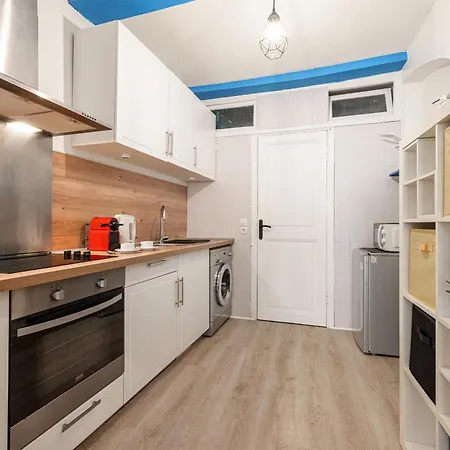 Apartment Large 100m From The